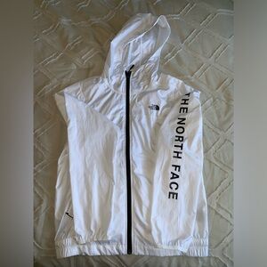 The North Face Windbreaker Size M